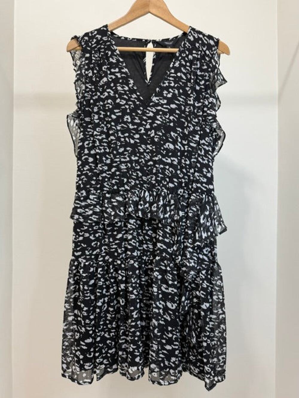 Simply Vera Vera Wang Animal Print Ruffle Sleeveless Dress XL NWT